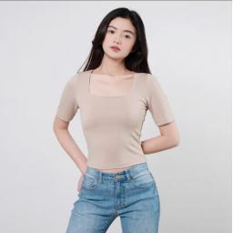 BR22240-2 - KAOS CROP POLOS CREAM LEHER U - Size XL